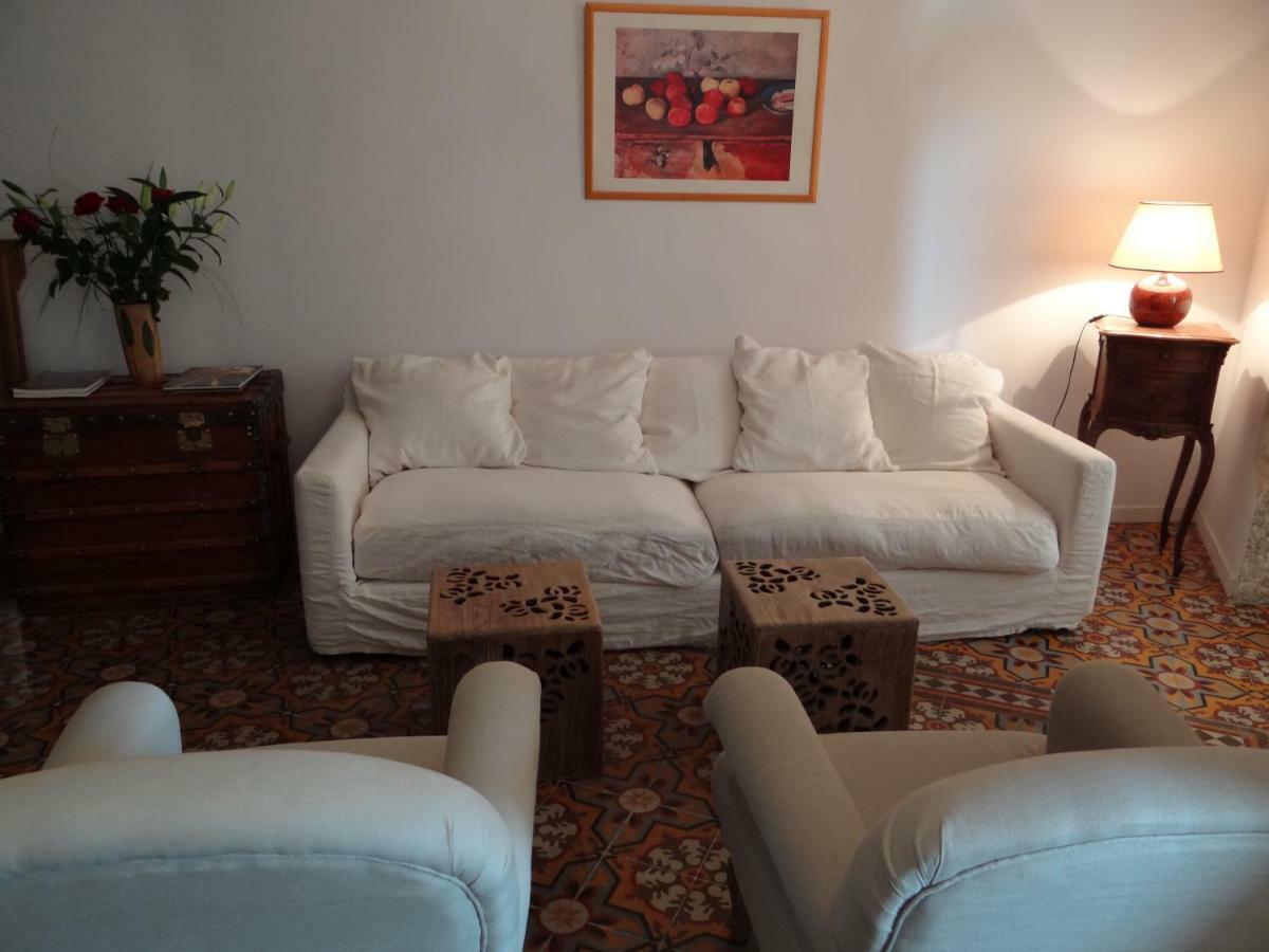 Villa Colonna Appartements Маноск Екстериор снимка